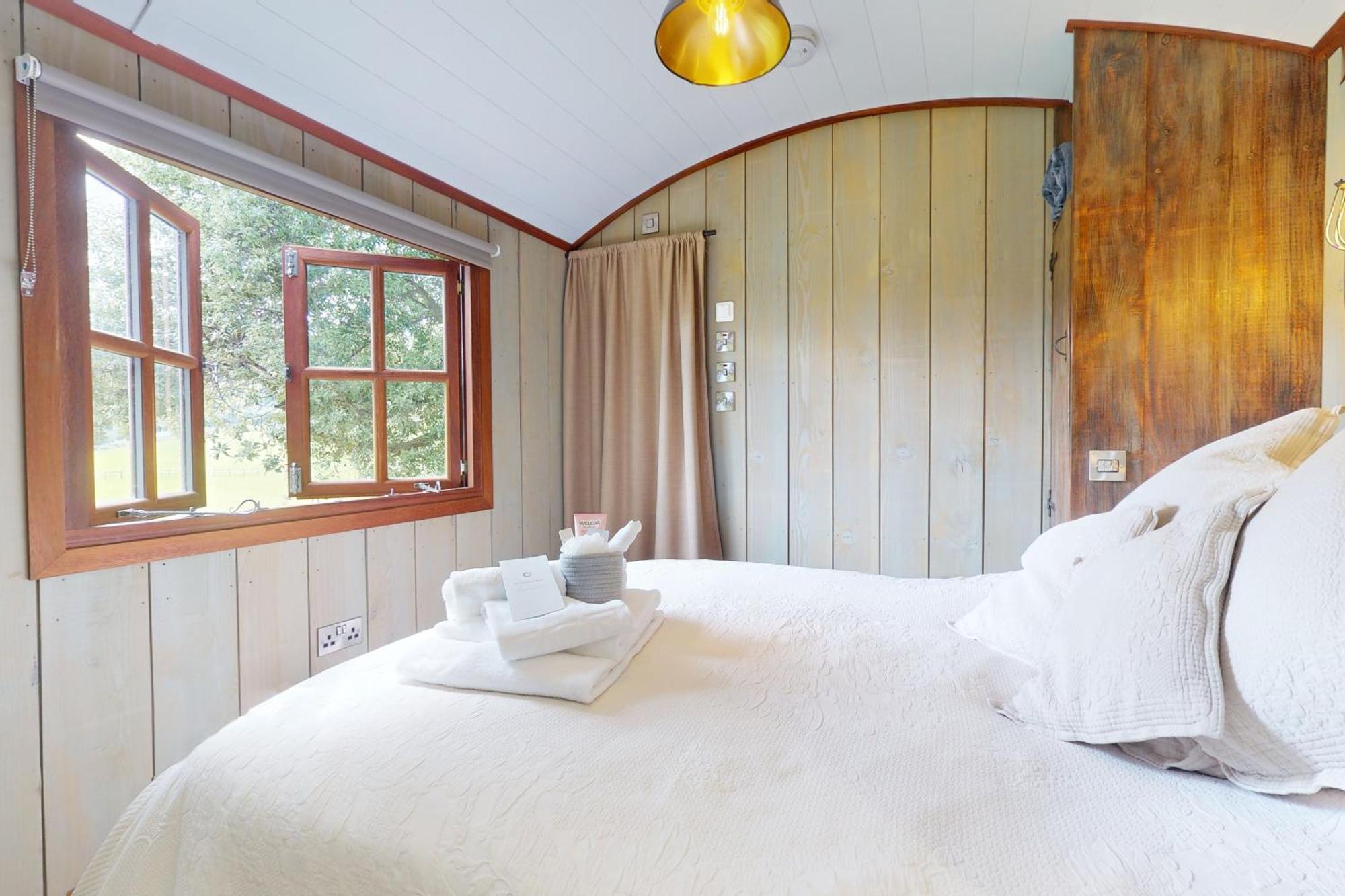 The Woodmans Hut *